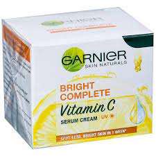 GARNIER BRIGHT COMPLETE  UV 23G